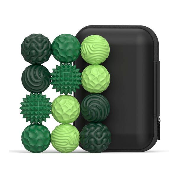 Magnetiska fidgetbollar i gröna färger. Sensoriskt hjälpmedel för koncentration, taktil stimulans och stresslindring.