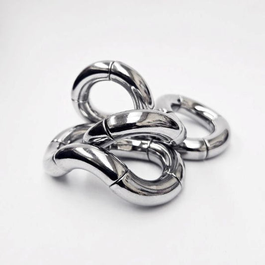 Tangle i metall med blank finish, sensorisk fidgetleksak för lugn och fokus