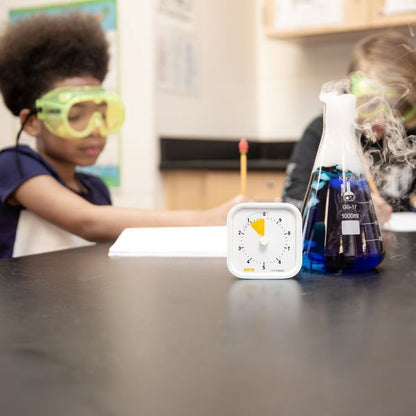 Time Timer MOD 10 minuter används i laborationsmiljö i skola.