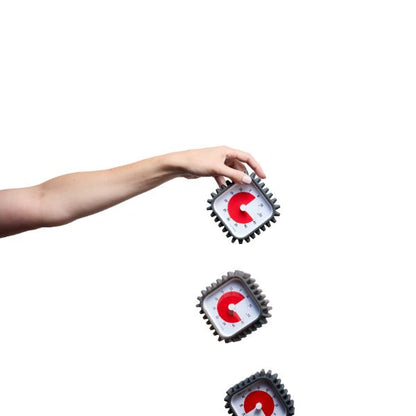 Time Timer MOD i däckmönstrat skydd falltestas för att visa dess stöttåliga konstruktion.