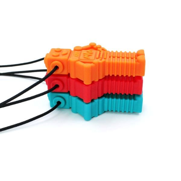 Tre staplade RoboChew i orange, rött och turkost för ADHD & autism.