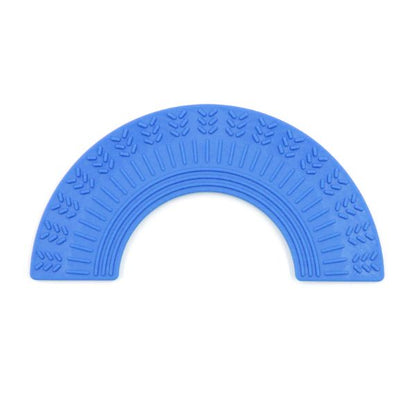 Tugghjälpmedel Regnbåge Fidget i blått, visar sin tunna och böjbara form.
