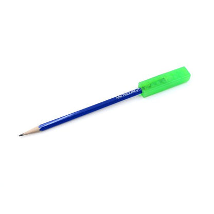 Tuggpenntopp Brick Stick i transparent limegrön färg på blyertspenna för ökat fokus.